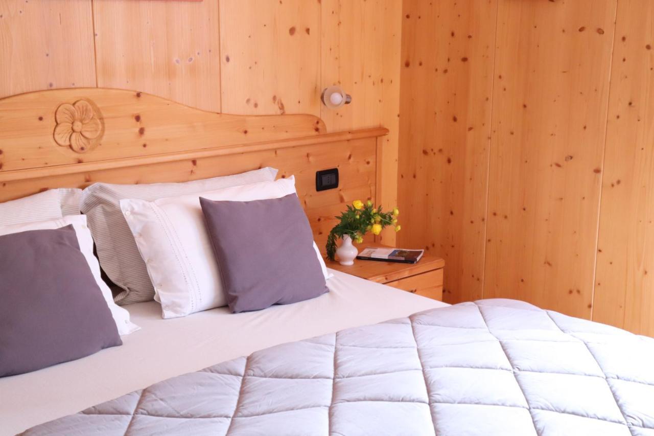 Agriturismo La Canonica Brez ภายนอก รูปภาพ